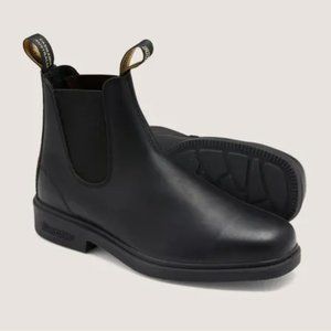 Blundstone #063 Dress Chelsea Boot in Black (Like New)